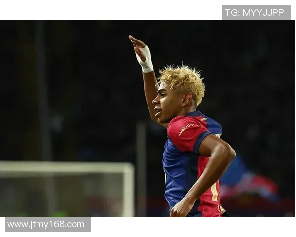 足球明星光芒渐隐新时代球员崛起的背后与未来趋势分析